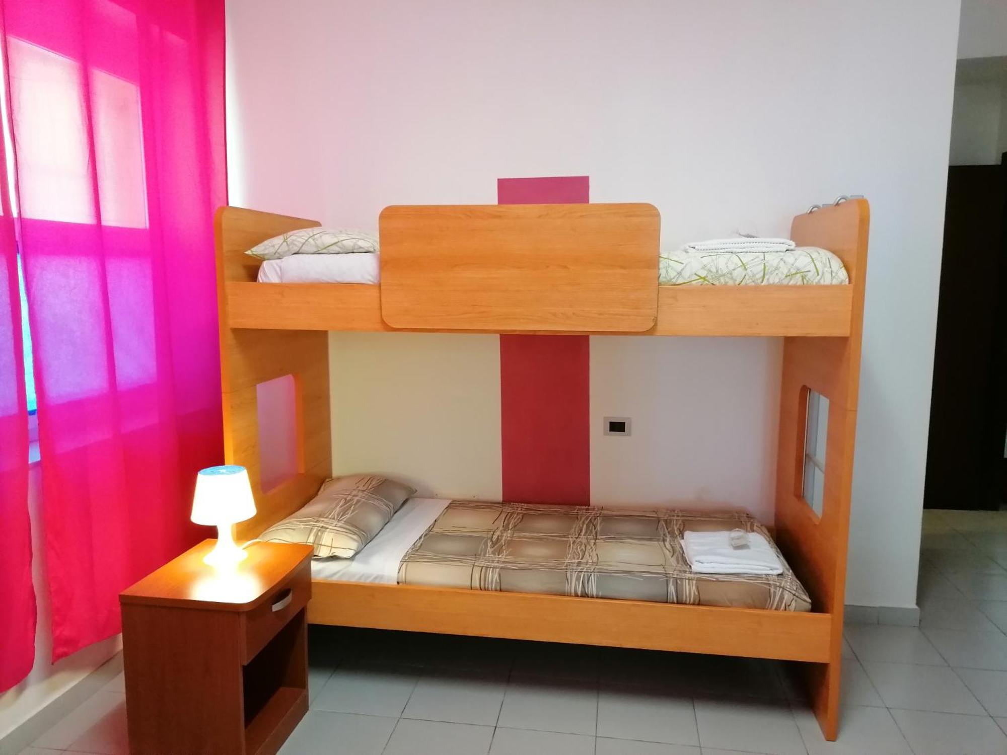 Perla Del Levante Hostel ฟรามูรา ห้อง รูปภาพ